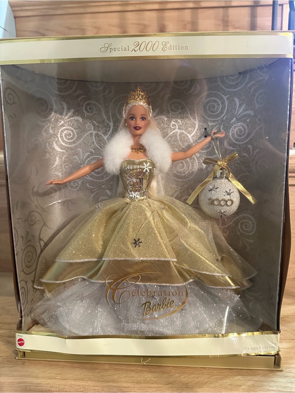Celebration Barbie Special 2000 Edition #28269 Never Removed